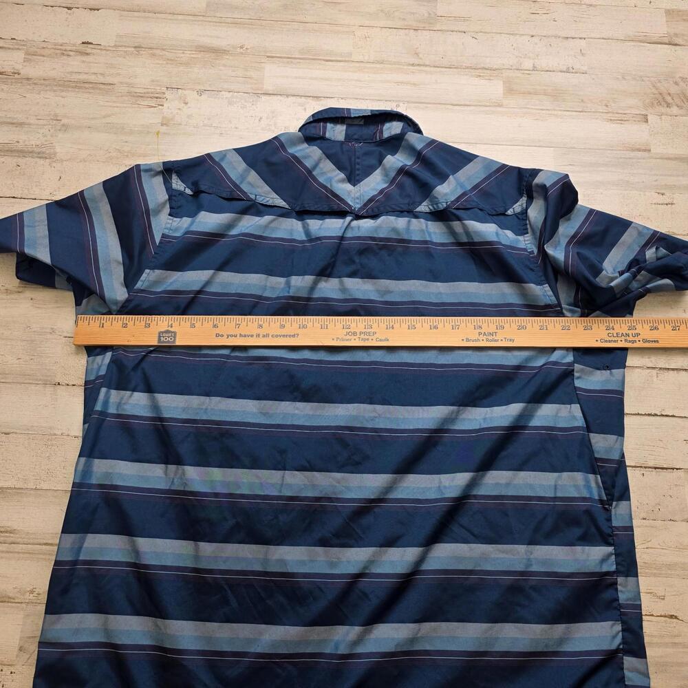 Patagonia Lightweight Men XL Button Up Short Sleeve Vented Hiking Casual Wicking - Picture 6 of 7